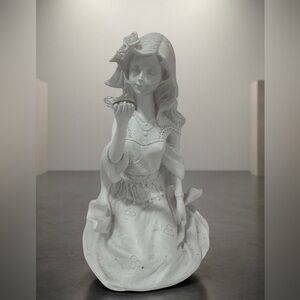 Aphrodite statue The Greek goddess of Love and beauty- Home Art Decor 5 inches L